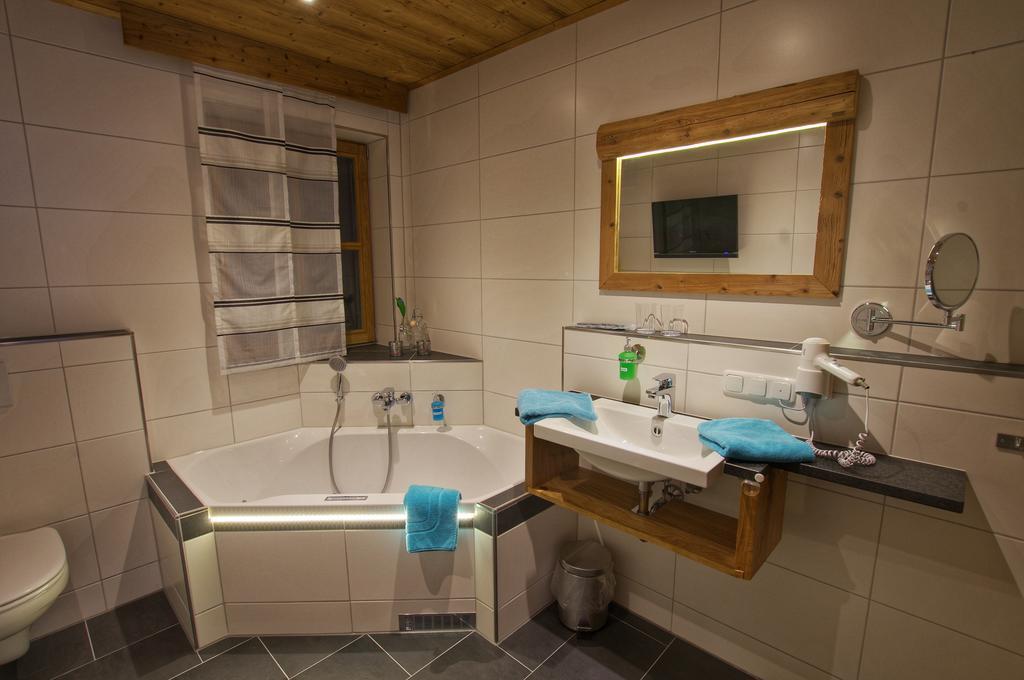 Holzhaus Lugerhof Apartment Roding Luaran gambar